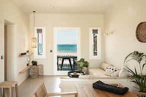 Seesoo Paros Beachfront Luxury Hideaway