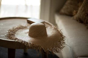 Seesoo Paros Beachfront Luxury Hideaway