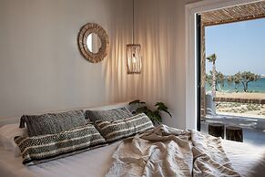 Seesoo Paros Beachfront Luxury Hideaway