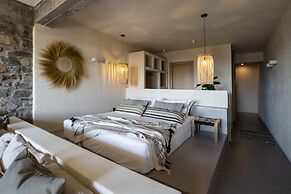 Seesoo Paros Beachfront Luxury Hideaway