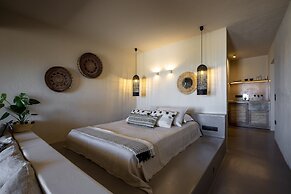 Seesoo Paros Beachfront Luxury Hideaway