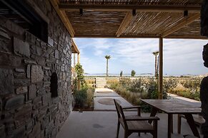 Seesoo Paros Beachfront Luxury Hideaway