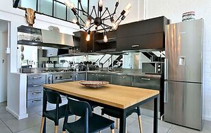Manhattan Place