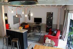 Cottage in Saint-quirin by Lake & Town