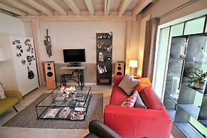 Cottage in Saint-quirin by Lake & Town