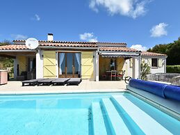 Villa Retreat With Pool and Pets