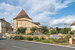 Tranquil Escape in Cendrieux