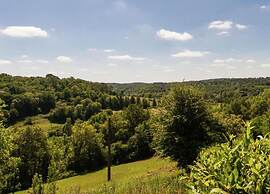 Tranquil Escape in Cendrieux