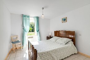 Tranquil Escape in Cendrieux