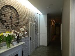 K&S Apartments