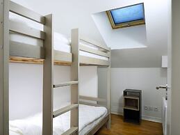 Alpine Stay With Balcony