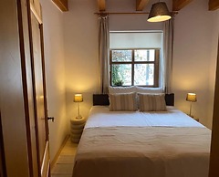 Spacious Villa near Lake in Goldegg