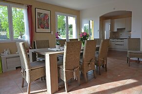 House in Piquecos With Private Pool & Garden