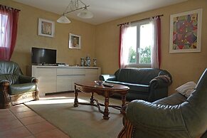 House in Piquecos With Private Pool & Garden