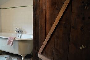 Holiday Home in Thurageau With Private Pool