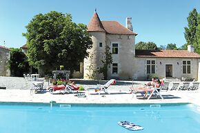 Holiday Home in Thurageau With Private Pool
