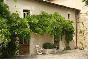 Holiday Home in Thurageau With Private Pool