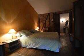 Holiday Home in Thurageau With Private Pool