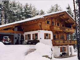 Cozy Apartment in Obsteig near Ski Area