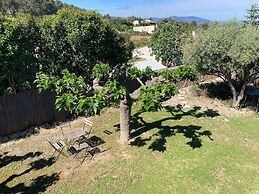 Montbrun Vineyard Escape