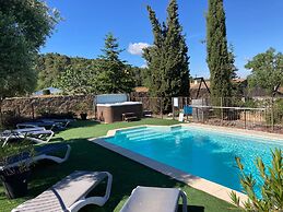 Montbrun Vineyard Escape