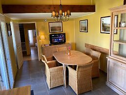Montbrun Vineyard Escape