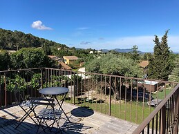 Montbrun Vineyard Escape