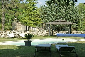 Villa in Reillanne With Private Pool