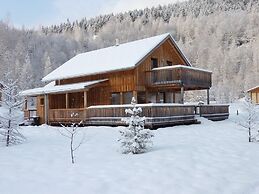 Inviting Chalet With Terrace