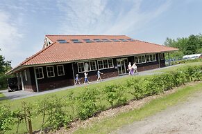 Charming Lodge in Staphorst With Pool Access