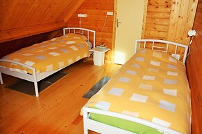 Lakeside Escape for 6 Guests