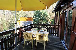 Lakeside Escape for 6 Guests