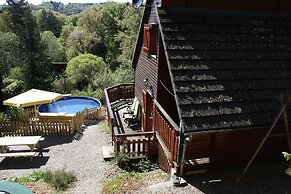 Lakeside Escape for 6 Guests
