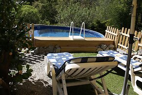 Lakeside Escape for 6 Guests