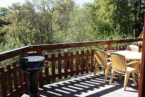 Lakeside Escape for 6 Guests