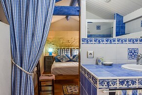 Beautiful Holiday Home With Swimming Pool