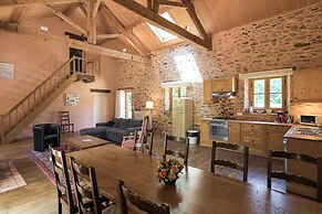 Cottage in Chaleix Near Forest & Lake