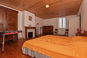 Vintage Retreat in Montfaucon