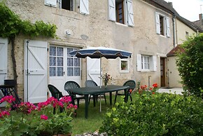 Vintage Retreat in Montfaucon