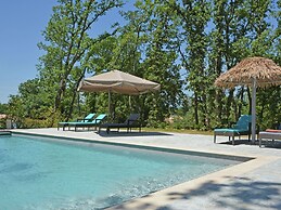 Villa in Var With Hill Views & Pool