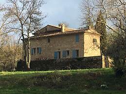 Villa in Saignon With Pool and Scenic Views