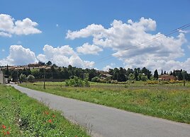 Luxe Villa in Montbrun