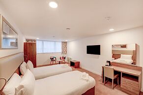 OYO Plymouth Central Hotel