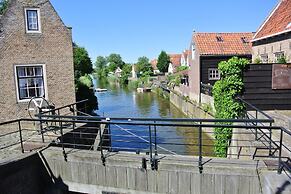 Charming Chalet in Goedereede With Open Area