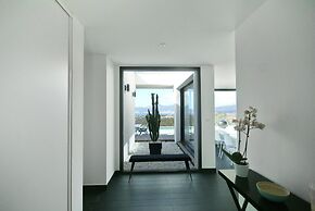 Sunset Villa With Bay View