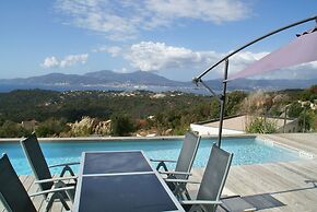 Sunset Villa With Bay View