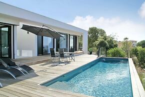 Sunset Villa With Bay View