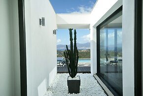 Sunset Villa With Bay View