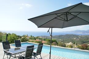 Sunset Villa With Bay View