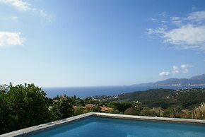 Sunset Villa With Bay View